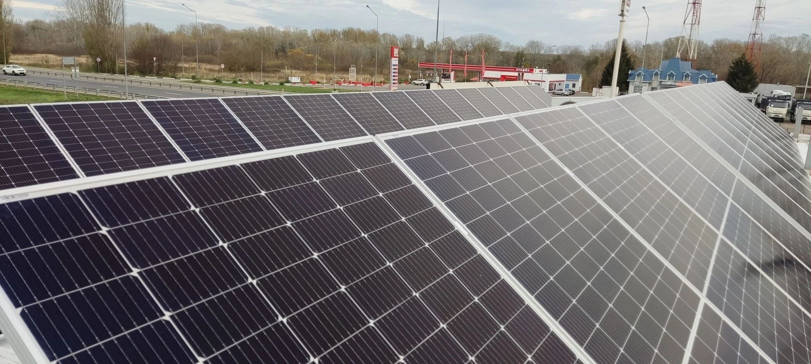 บริการดูแลรักษาแผงโซลาร์เซลล์: เพิ่มประสิทธิภาพและอายุการใช้งาน